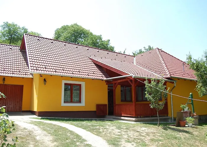 Csukavoelgyi Lägenhet *